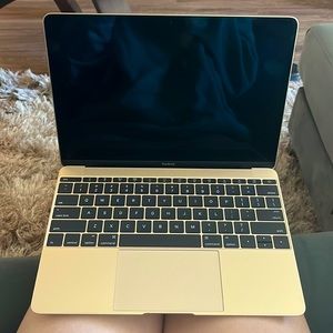 Apple MacBook with 12” Screen